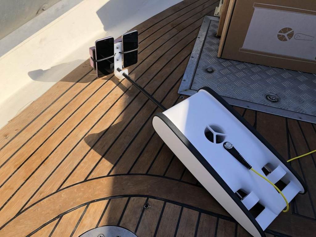 تست مقاومت آیفون-11