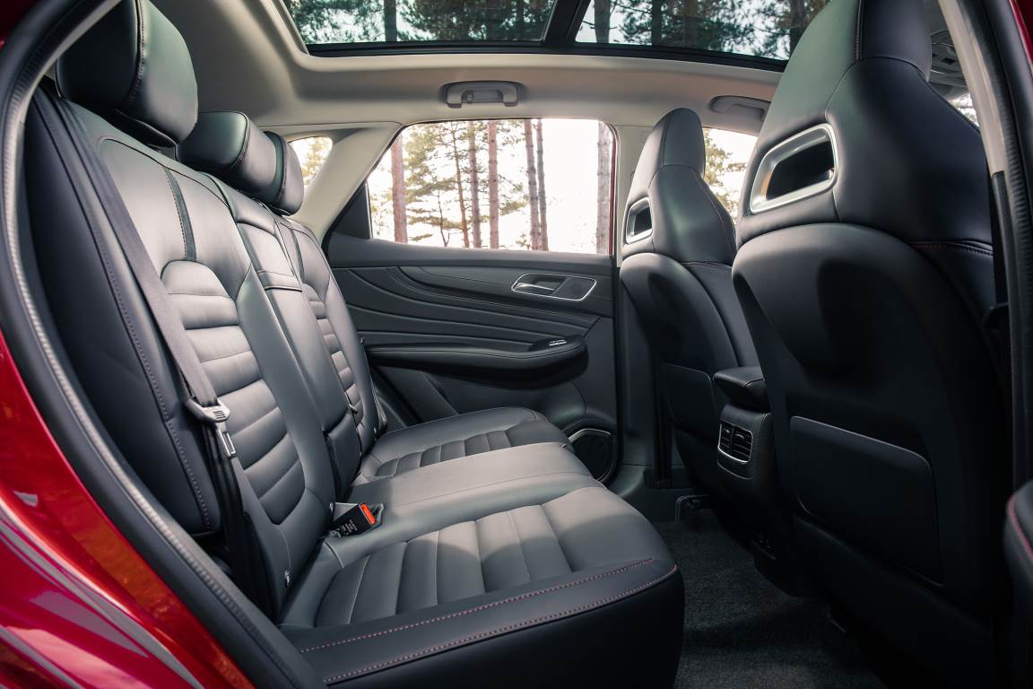 صندلی عقب mg-hs