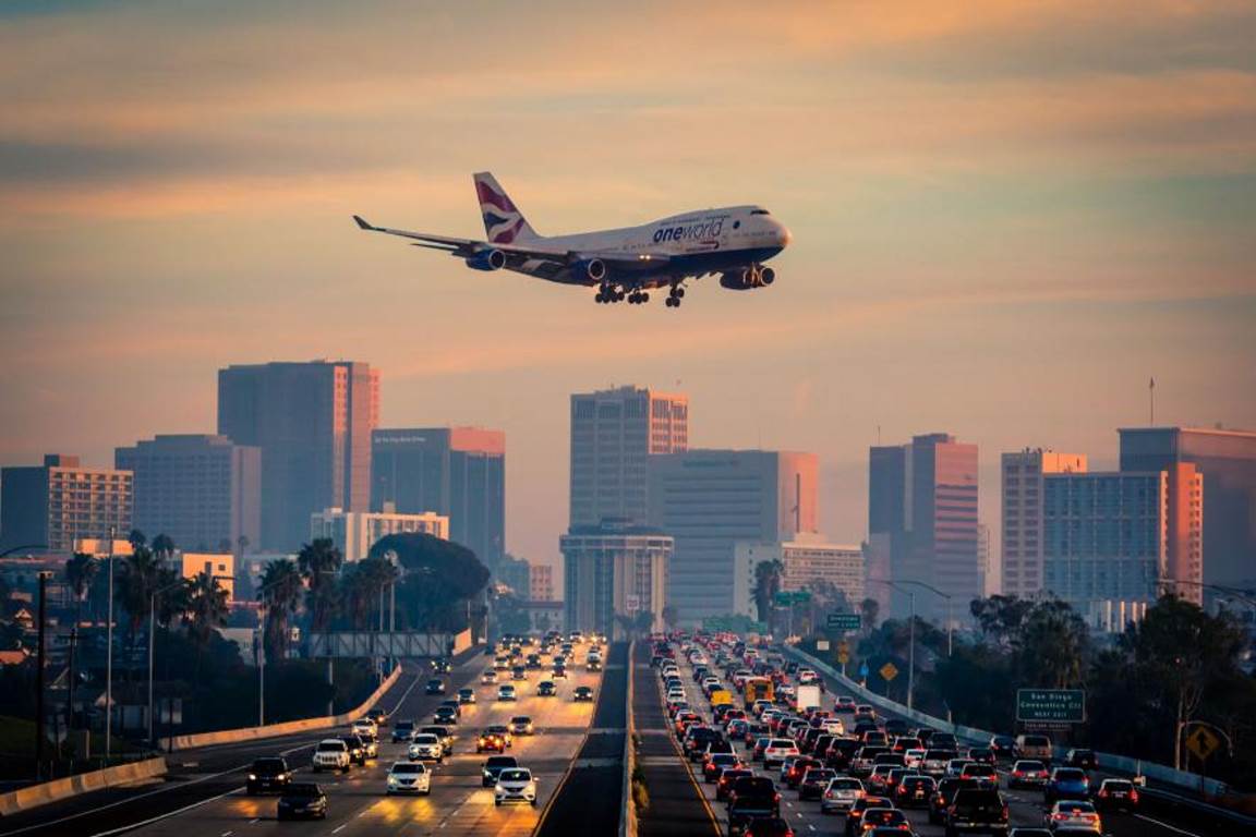 پرواز هواپیما