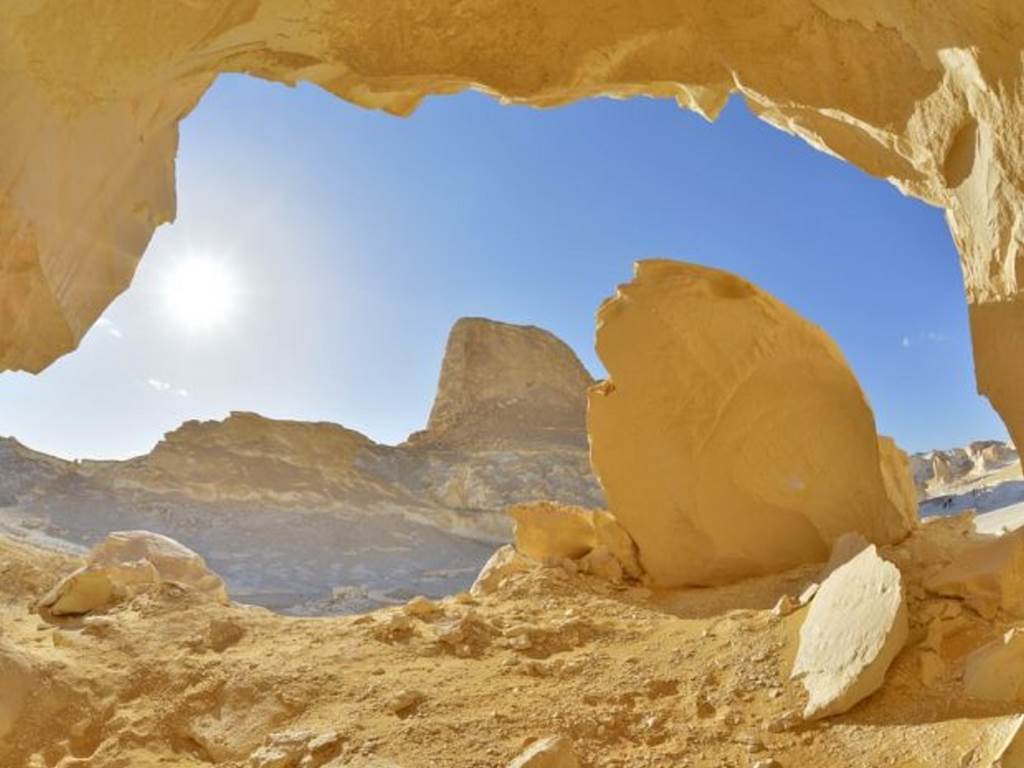 صحرای سفید فرافره