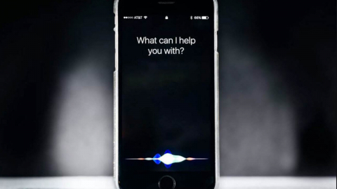 نحوه فعالسازی «سیری» برای خواندن پیام‌ها در آیفون