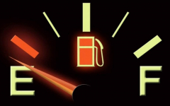 پیمایش هر خودرو پس از روشن شدن چراغ بنزین چند کیلومتر است؟